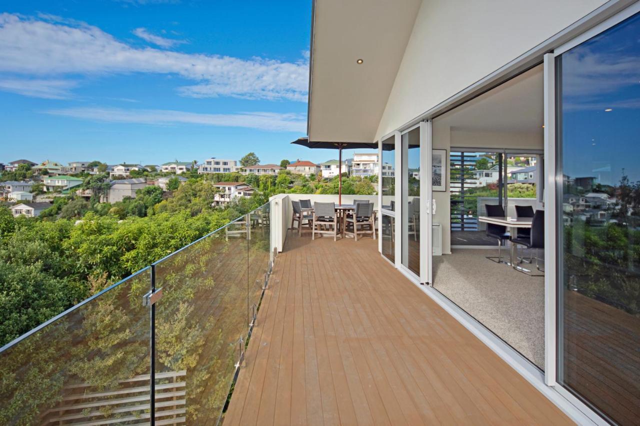 Above The Cut Nelson Exterior foto