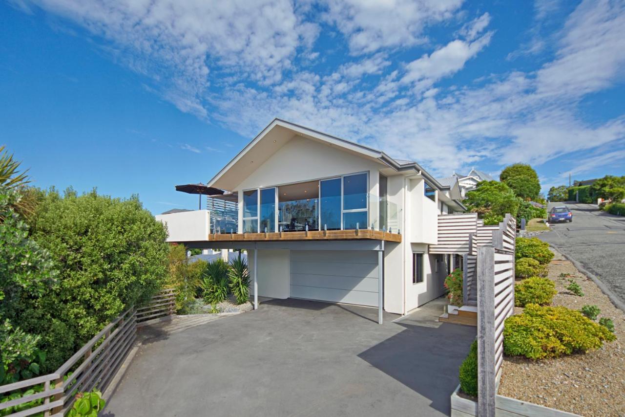 Above The Cut Nelson Exterior foto